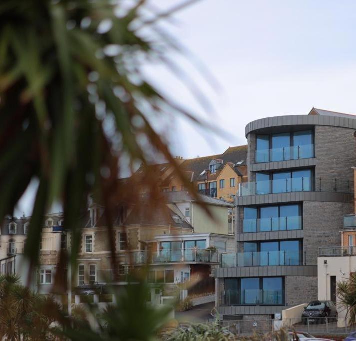 2 The View Apartments Ilfracombe - Seafront, Parking, Lift, Ev Esterno foto