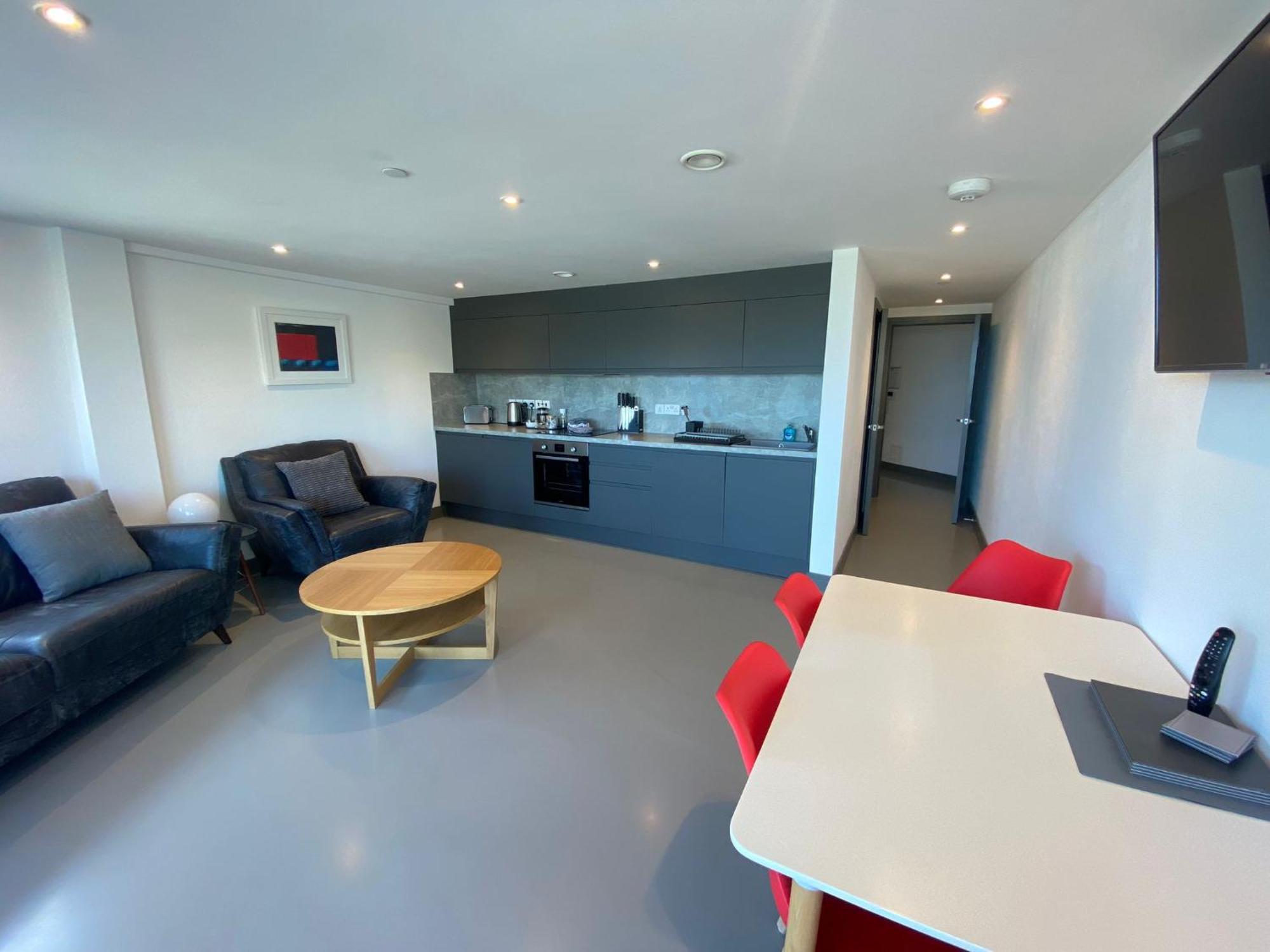 2 The View Apartments Ilfracombe - Seafront, Parking, Lift, Ev Esterno foto
