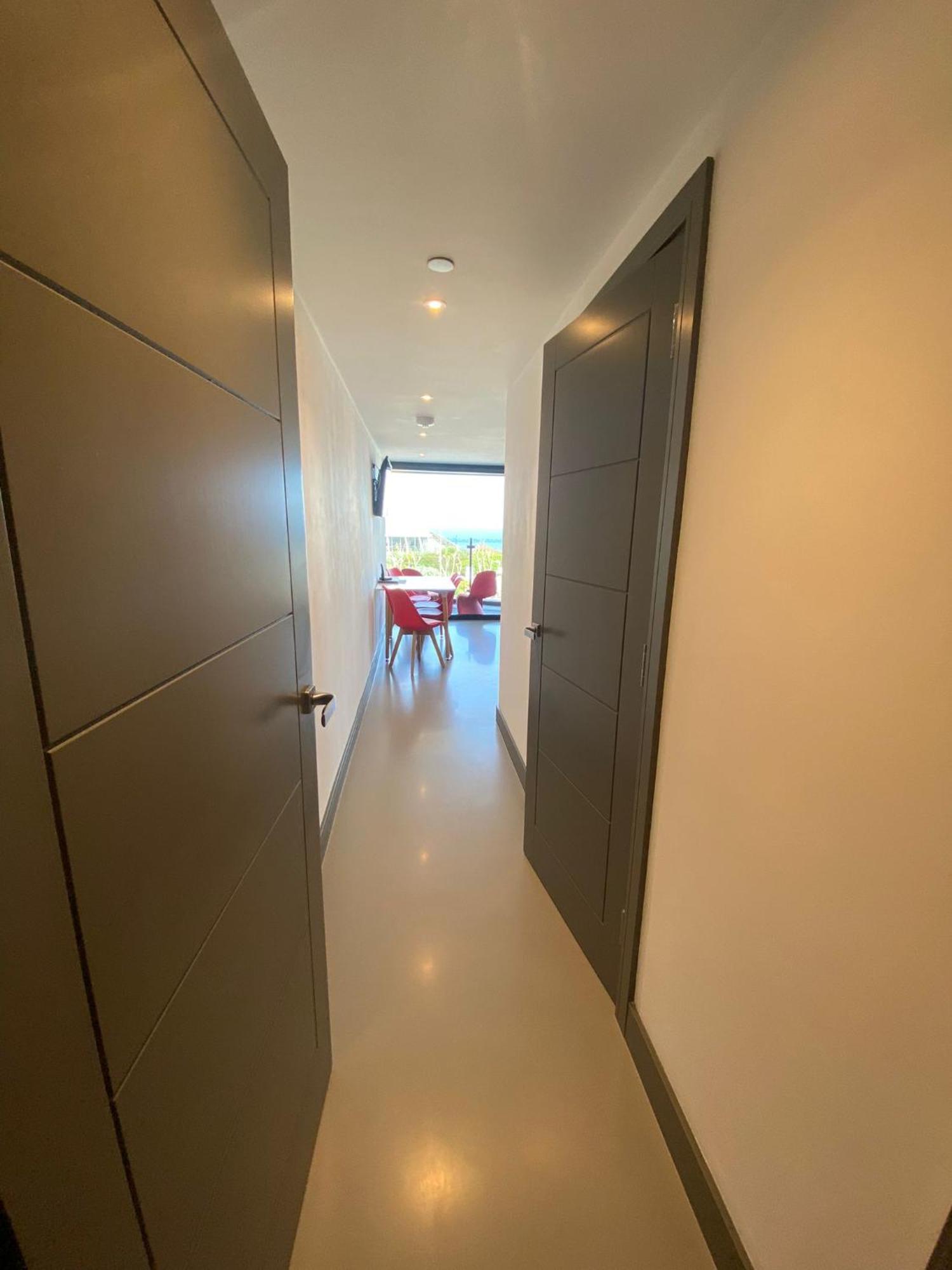 2 The View Apartments Ilfracombe - Seafront, Parking, Lift, Ev Esterno foto
