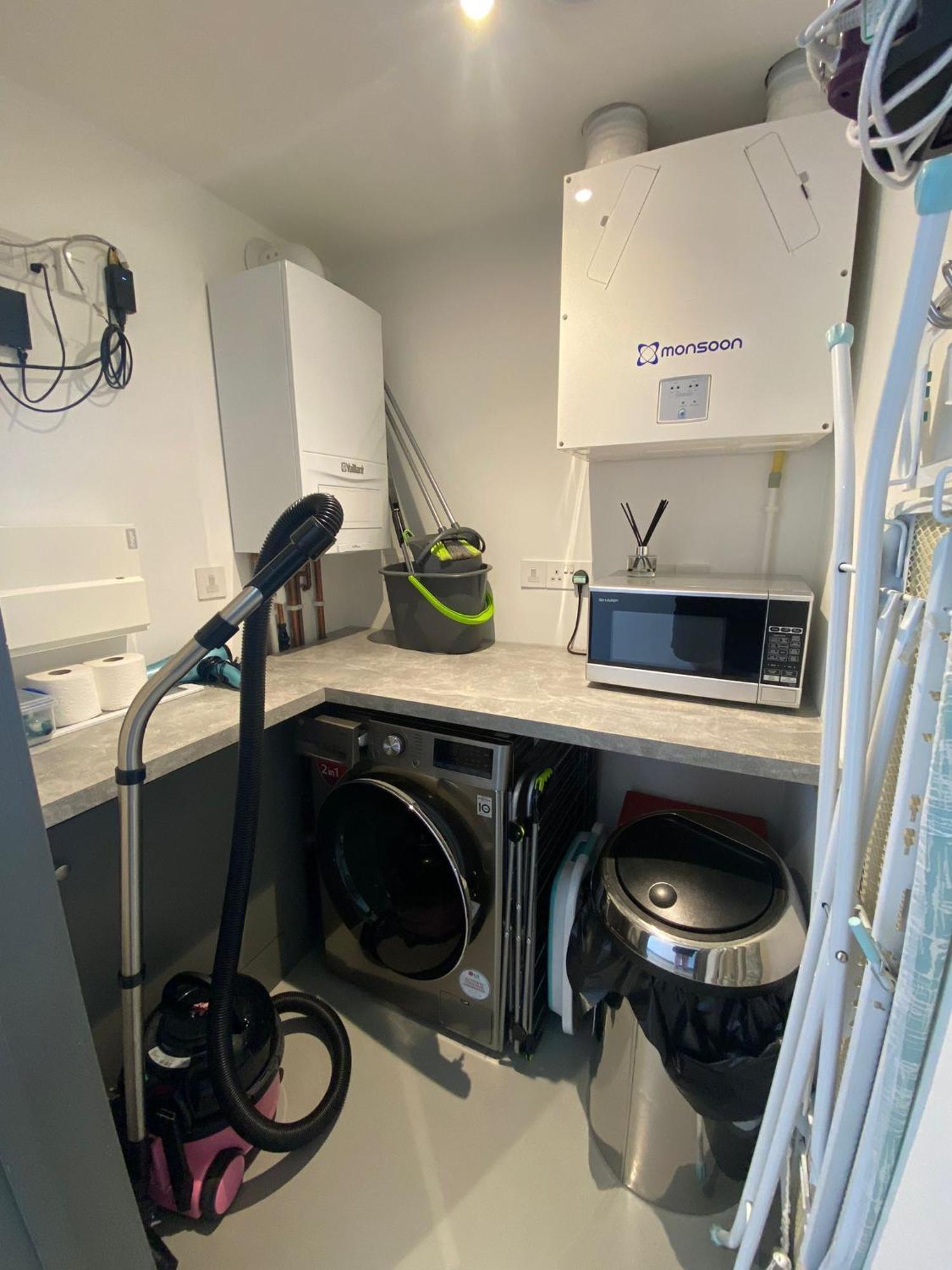 2 The View Apartments Ilfracombe - Seafront, Parking, Lift, Ev Esterno foto