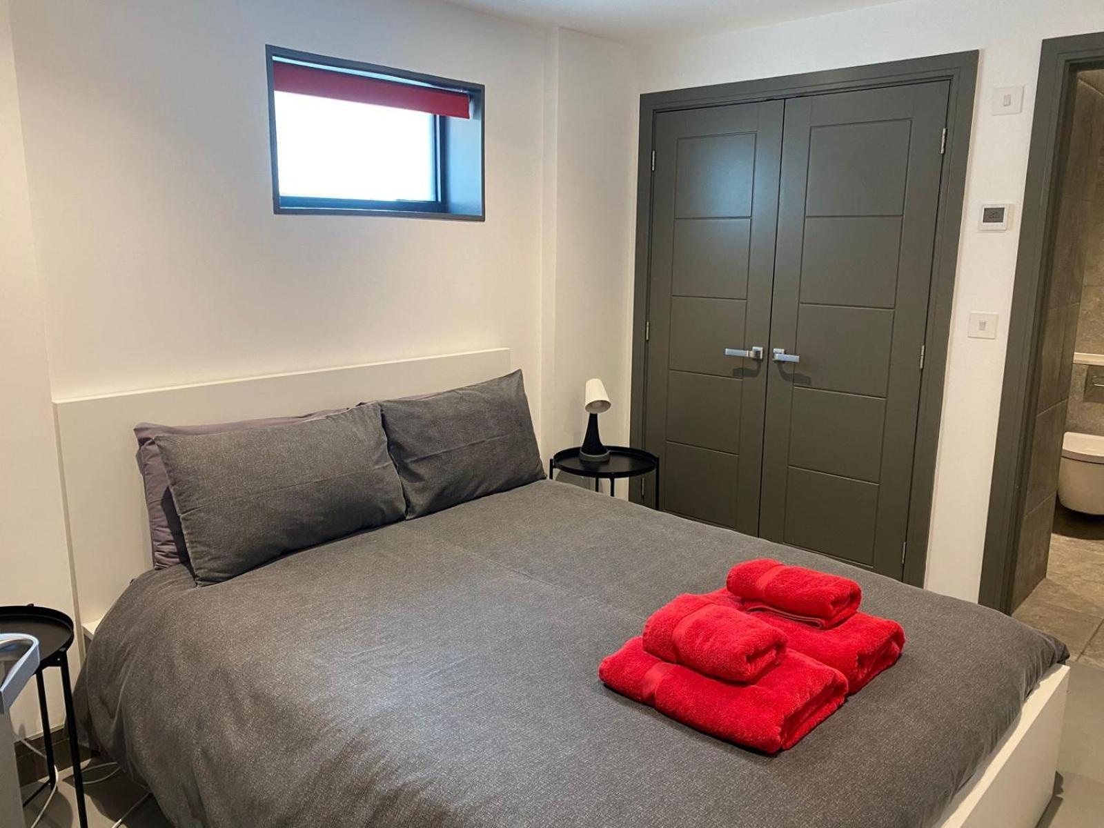 2 The View Apartments Ilfracombe - Seafront, Parking, Lift, Ev Esterno foto